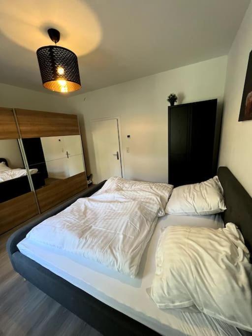 Jaybnb - Geraeumiges Apartment Am Hafen Von Dortmund Exterior photo
